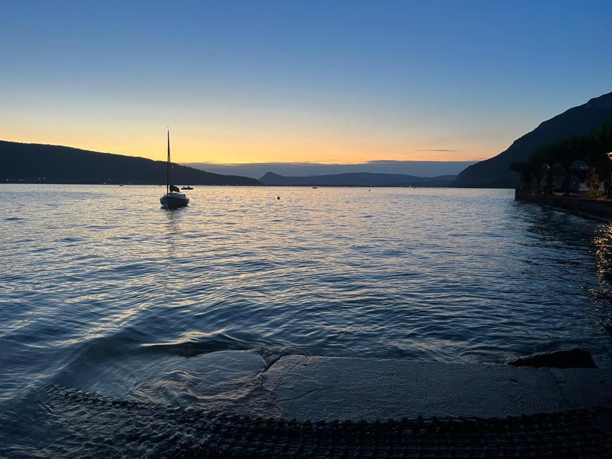 Entre Lac D'Annecy Et Montagnes, Golf Et Parapente A Pieds تالوار المظهر الخارجي الصورة